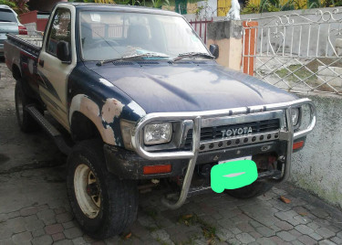 1989 Toyota Hilux Pickup 4x4 2.4l Diesel Long Bed