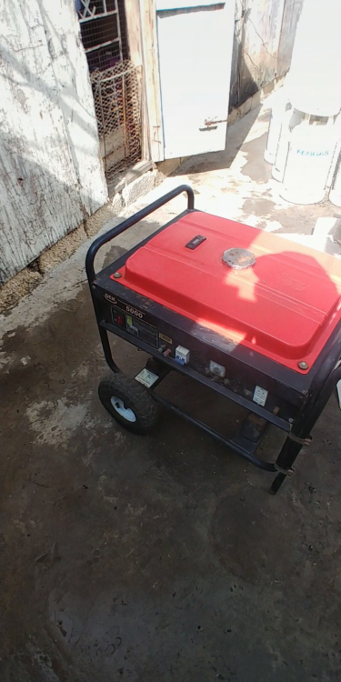 Dek 5000 Watt Generator