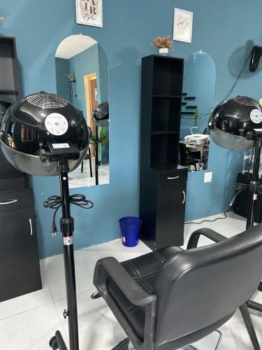 Hair And Nail Station For Rent (new)