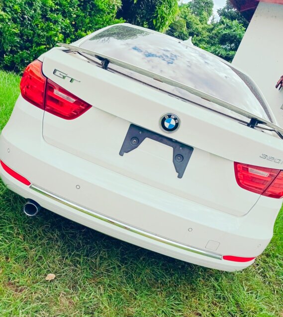 BMW 3 Series 320i Gran Turismo