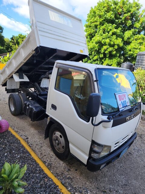 2006 Isuzu Tipper Truck