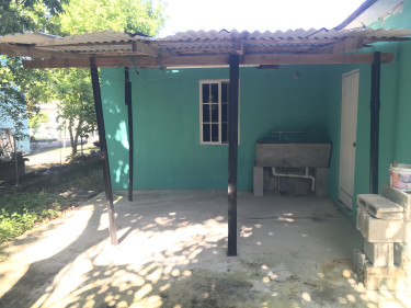 4 Bedrooms House For Rent In Spanish Town 