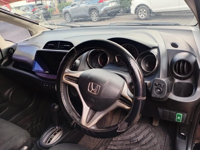 2013 Honda Fit $990K: 8763492969