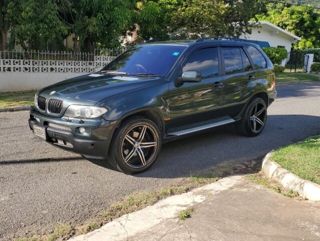 2006 BMW X5.3.0L Gas.