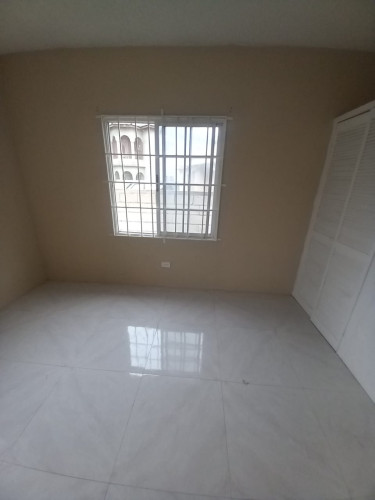 2 Bedrooms, 1 Bathrooms (Whatsapp Message Only)