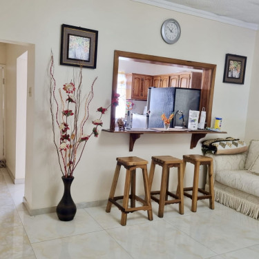 Fully Furnished 2 Bed 1 Bath Apt In Ochi Rios 