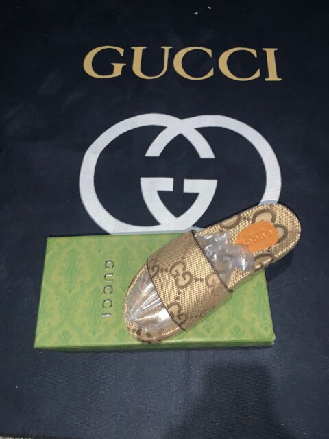 Gucci Maxi GG Canvas Slide Sanda 