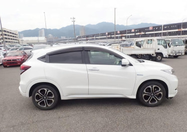 2017 Honda  Vezel 