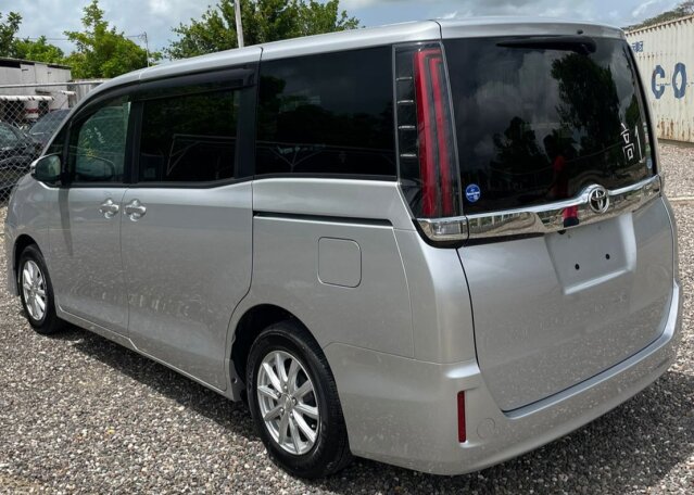 2018 TOYOTA NOAH NEW 3.6M NOW!