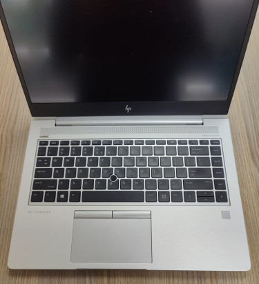 HP Elitebook 745 G6 AMD Ryzen 5 3500U 2.10GHz 16GB