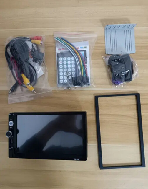7" Bluetooth USB TFT Car Stereo For Sale