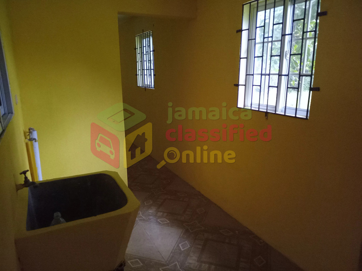 2 Bedroom House Available For Rent - Spanish Town