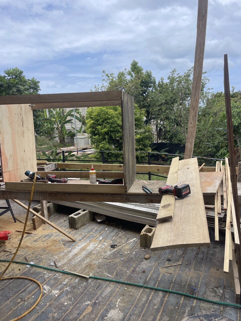 Need A Full Time Laborer Monday To Friday