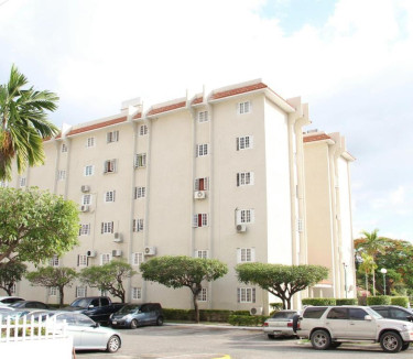 For Rent: 2 Bedroom Apartment 114 1/2 Constant Spring Road - St. Andrew