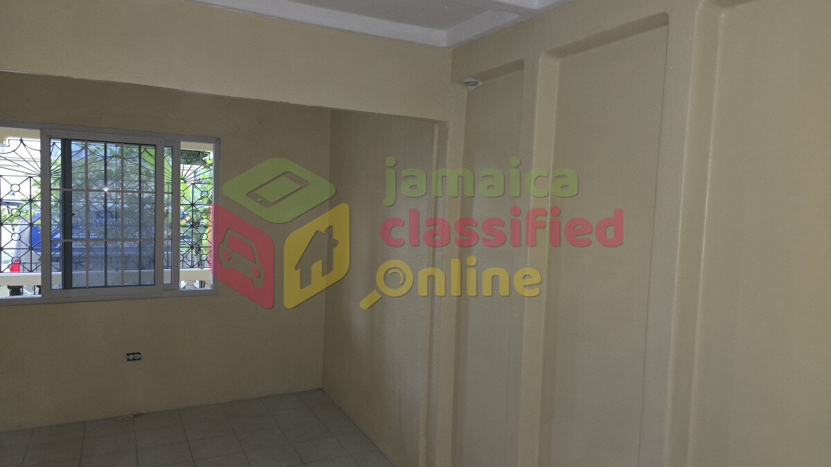 3 BedRooms In Westchester, Pmore