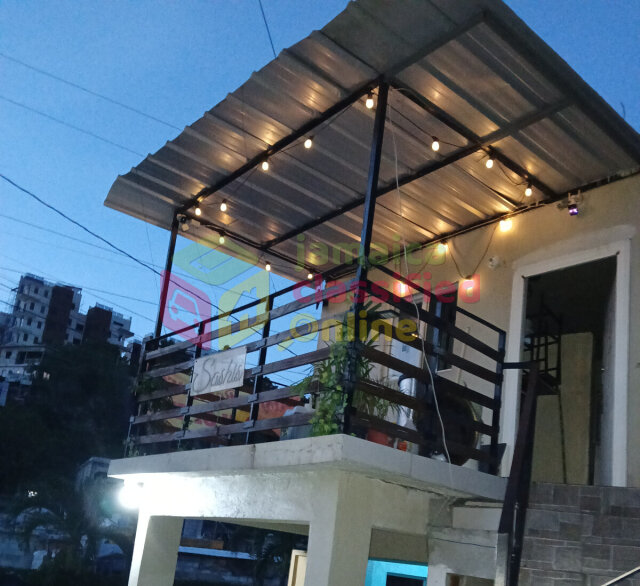 Small Restaurant For Rent/ Pastry Shop Located In