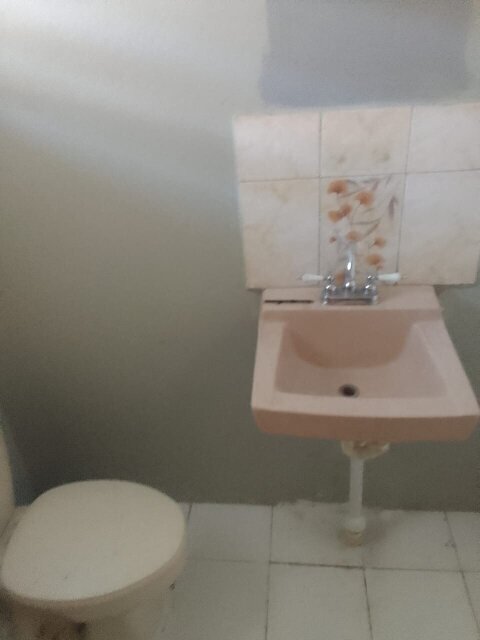 Newly Renovated 1 Bedroom Studio