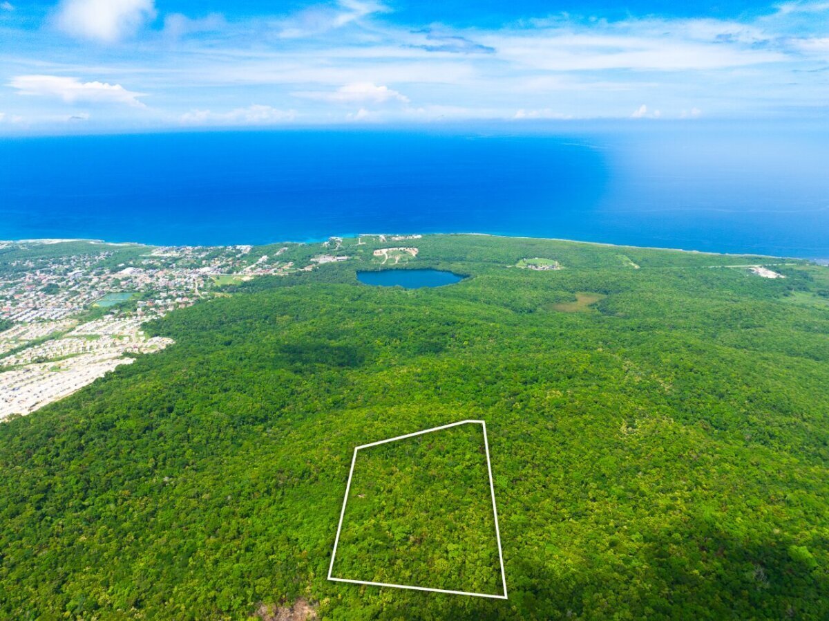 16.66 Acres With DBay View