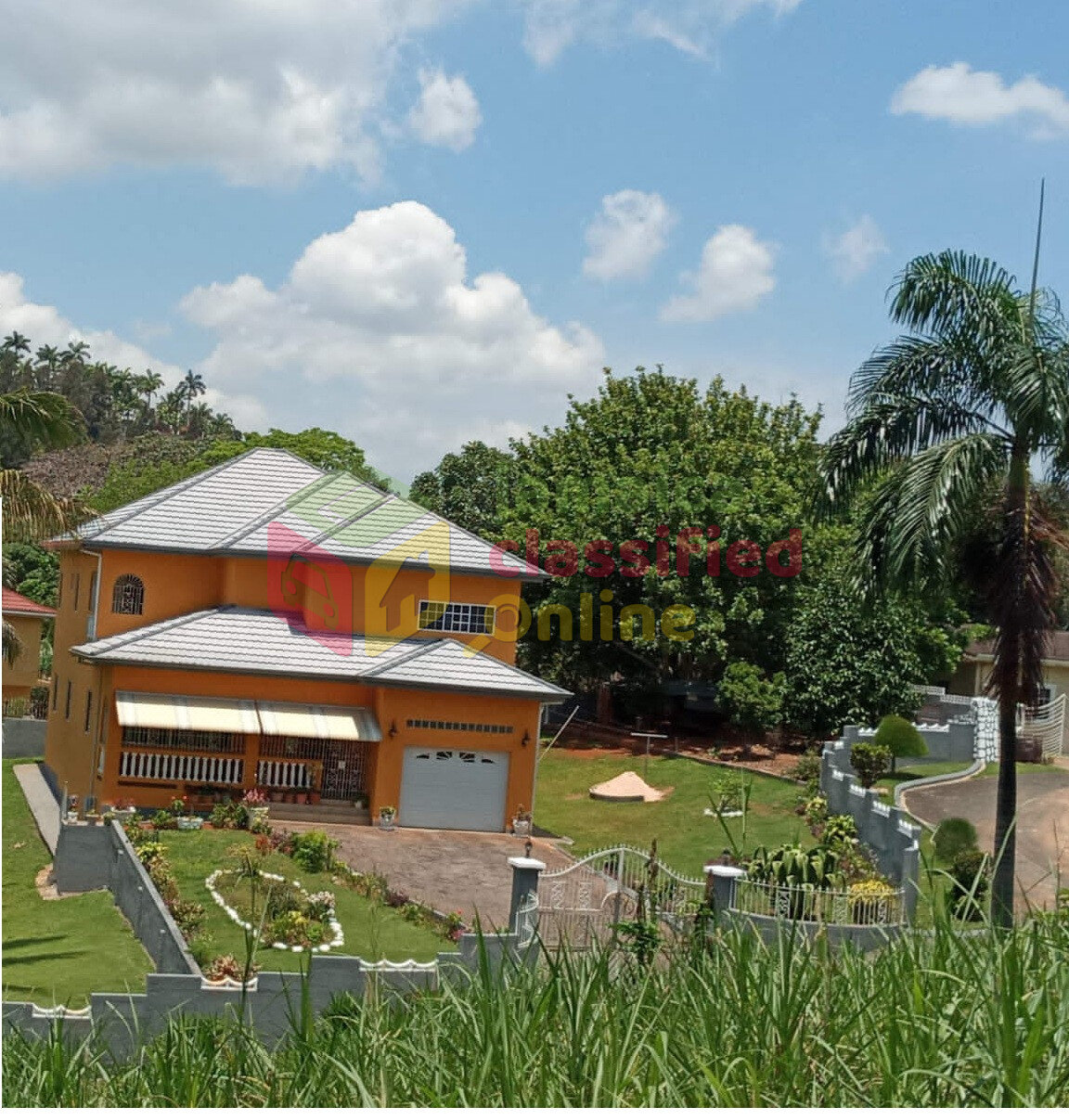 5 Bedroom 4 Bathroom House