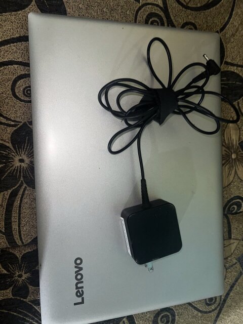 Laptop LENOVO Ideapad 330