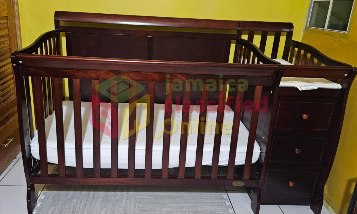 5-IN-ONE Convertible Crib