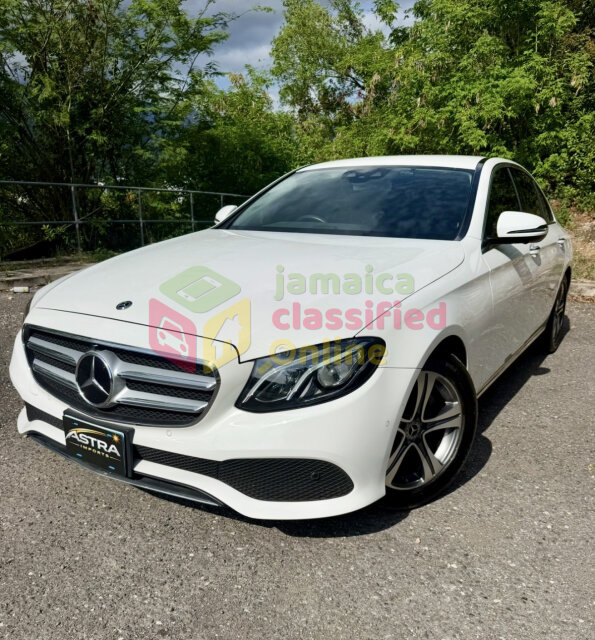 Mercedes-Benz E200