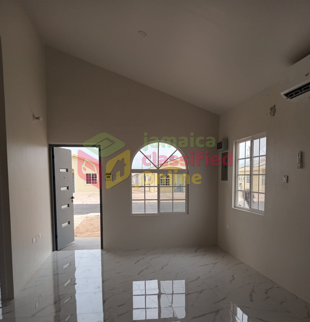 2 Bedroom House