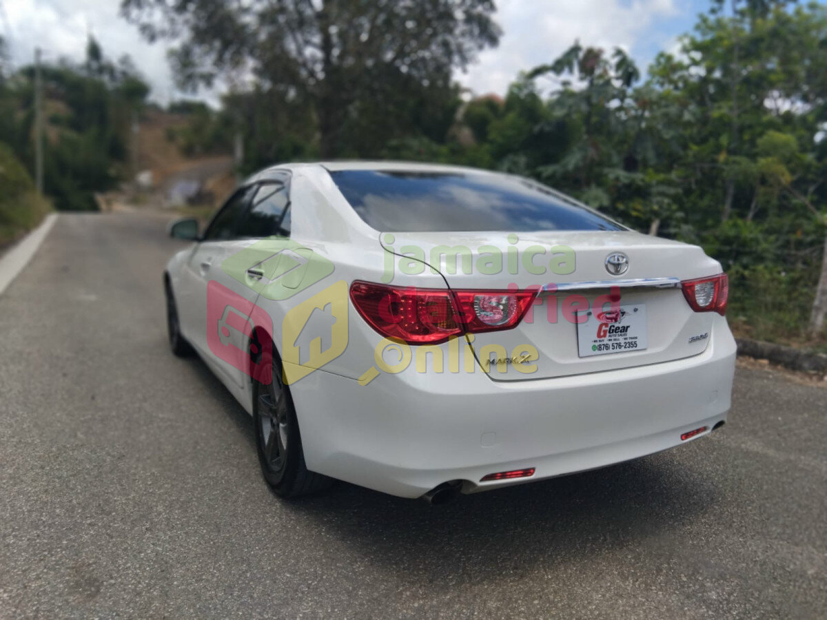 2012 Toyota Mark X