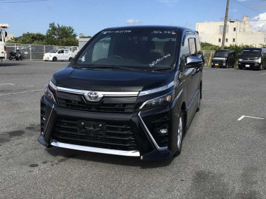 2020 TOYOTA VOXY