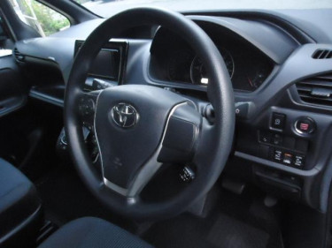 Toyota  Noah