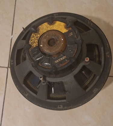 Used 12in Kicker Speaker