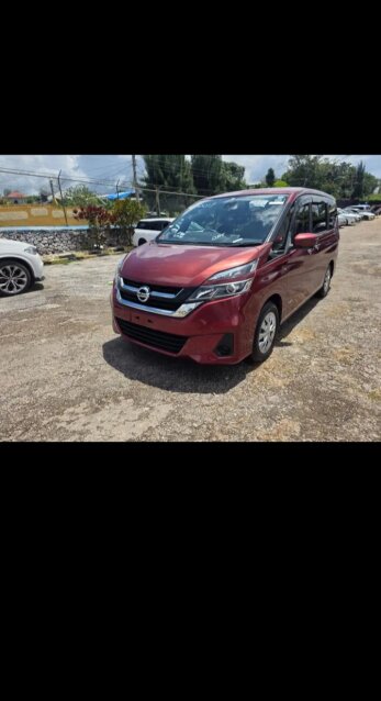 Newly Imported 2017 Nissan Serena Hybrid