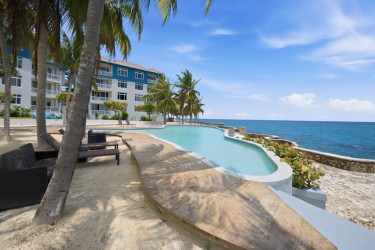 2 Bed, 2 Bath Resort Apartment/Villa