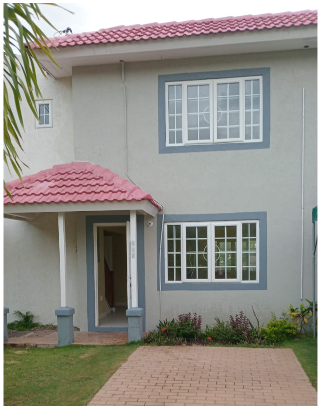 Recently Renovated 2 Bedrooms Townhouse