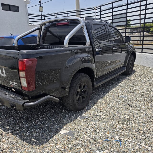 2019 ISUZU D-MAX
