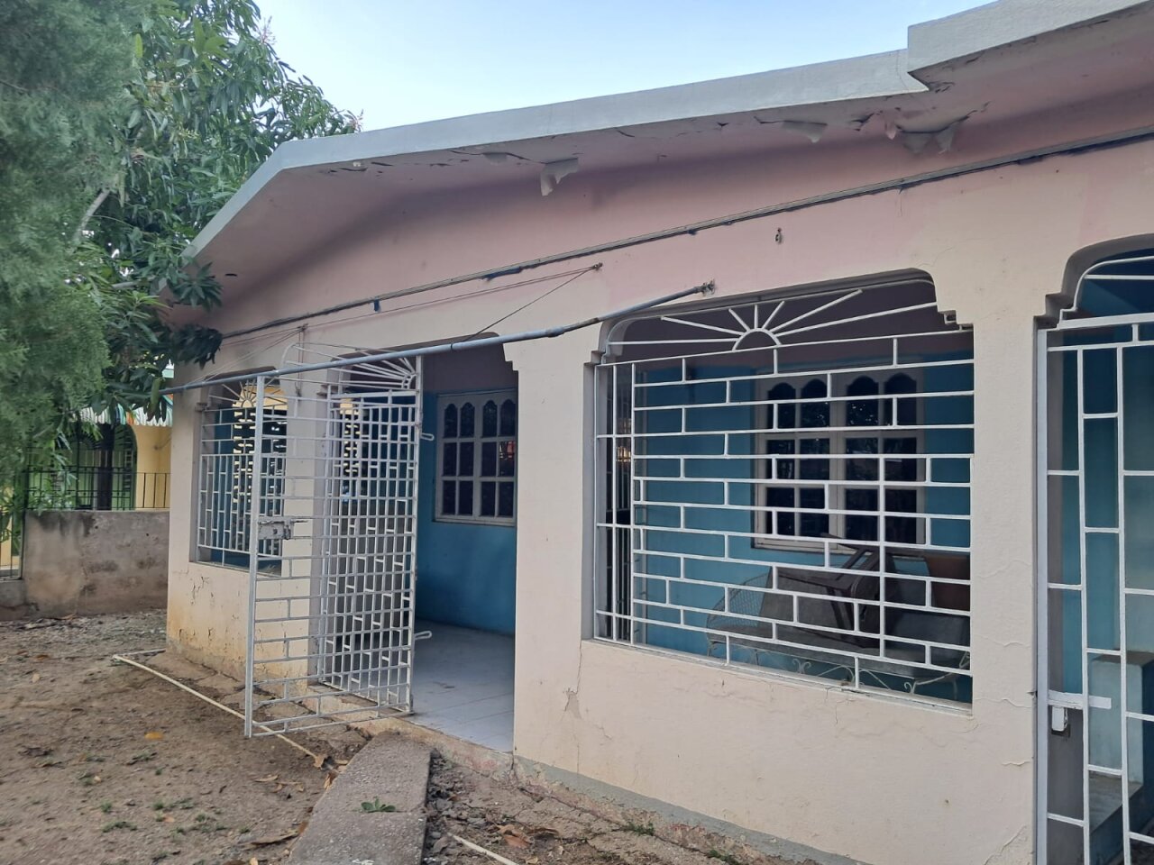 Fairview 3 Bedroom 2 Bathroom House