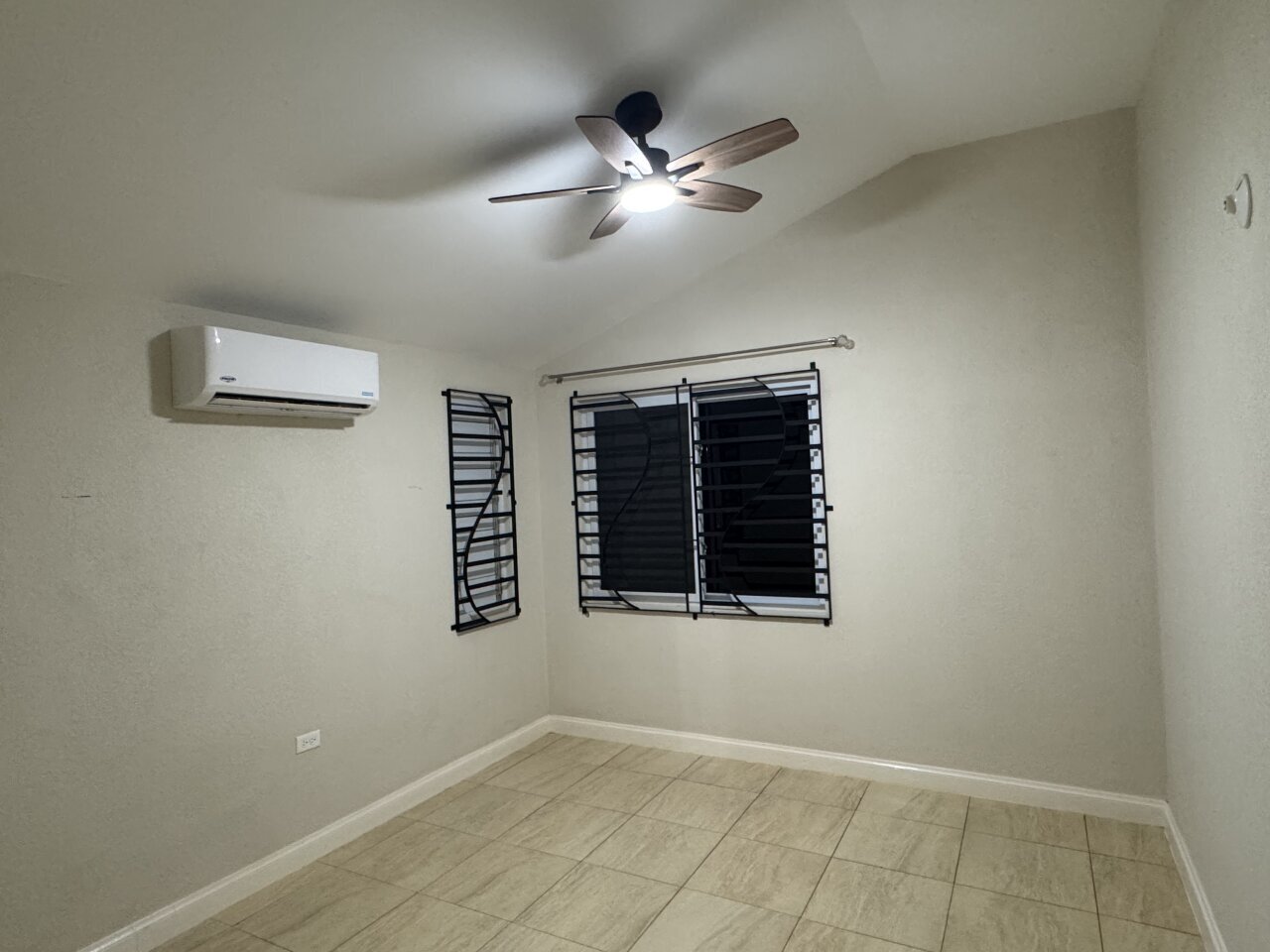 2 Bedroom 1 Bathroom