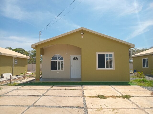 2 Bedroom 1 Bathroom House