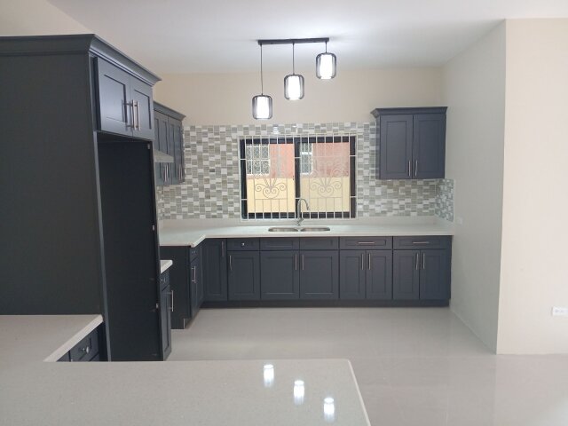 2 Bedrooms 2.5 Baths