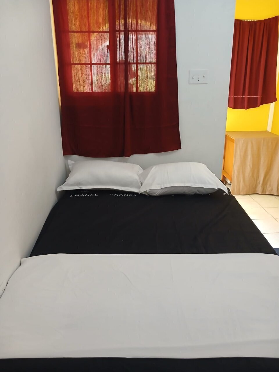 Comfortable 1 Bedroom Studio Near UWI Campus