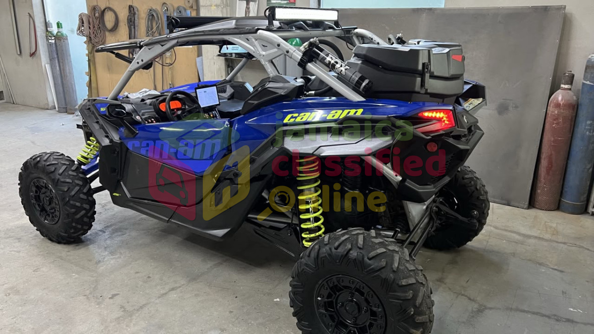 Brand New Maverick XRS