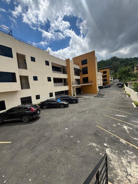 2 Bedroom Apartment For Sale| Forest Hills