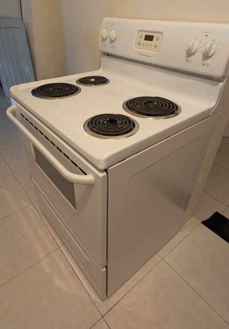 Frigidaire Electric Stove