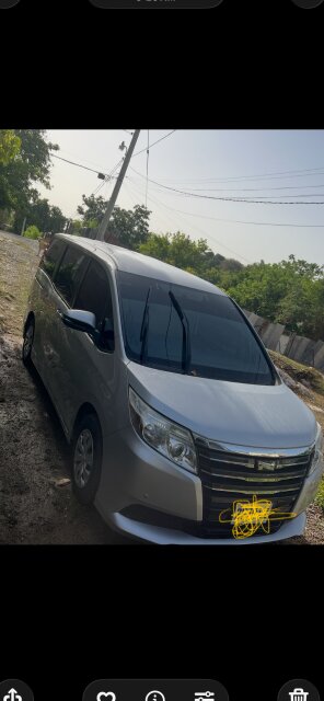 2016 Toyota Noah
