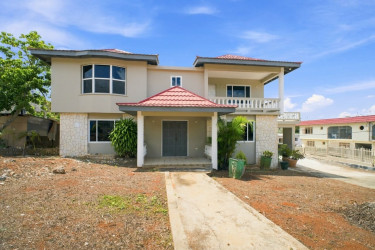 4 Bedroom House For Sale