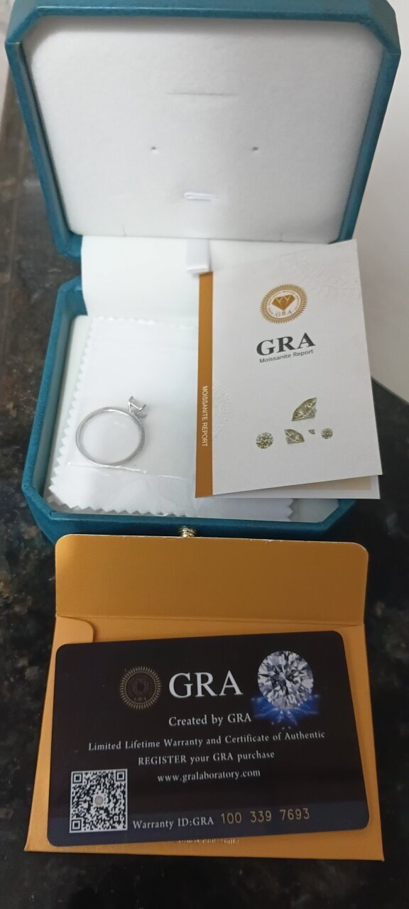 1ct Moissanite Ring With Box