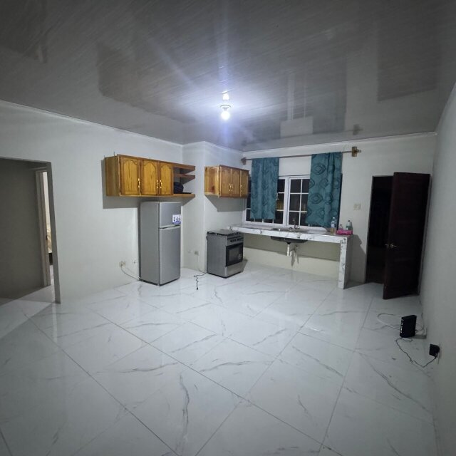 1 Bedroom Shared Bathroom And Kitchen