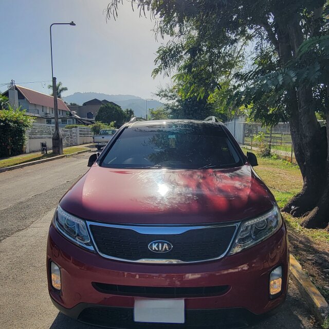 2014 SPECIAL EDITION 7 SEATER KIA SORENTO