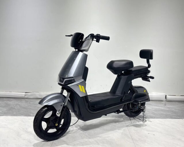 New 48V/60V/72V Electric Scooter Fashion 350W