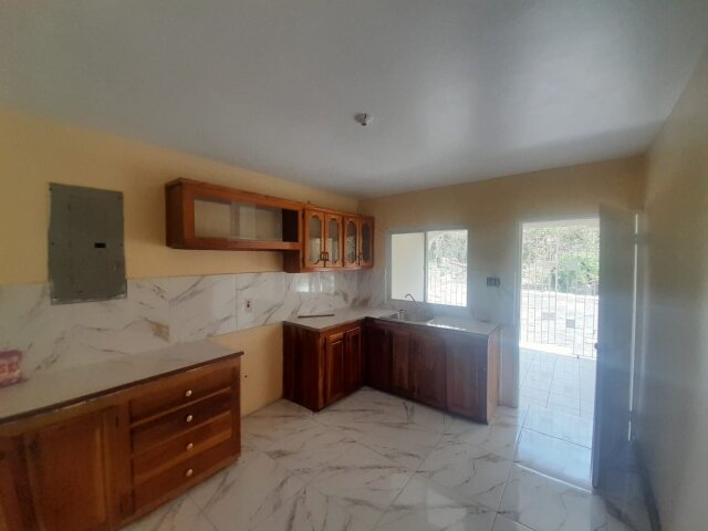 3 Bedroom Coral Gardens